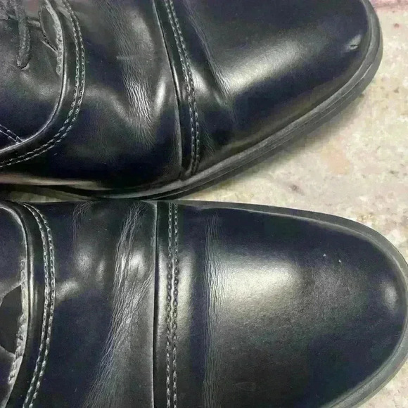 Calvin Klein Cap Toe Shoes 9 - Picture 5 of 6